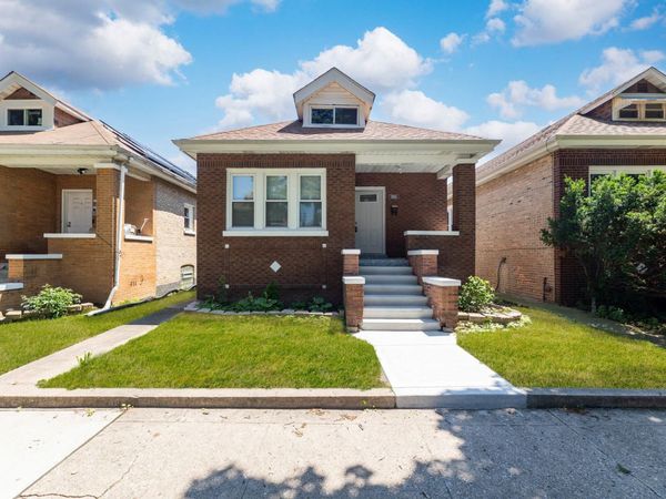 5535 S FAIRFIELD Avenue, Chicago, IL 60629
