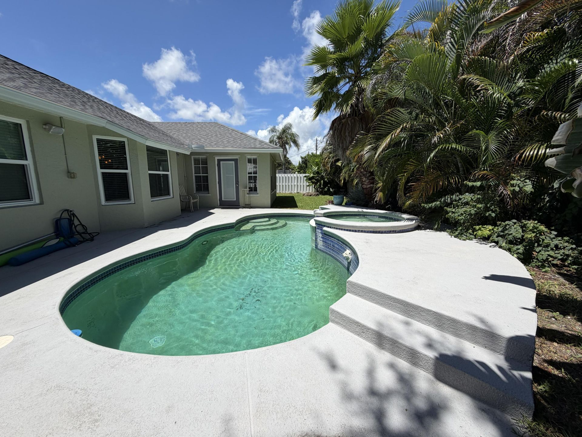 8081 SE Helen Terrace, Hobe Sound, FL 33455 Photo