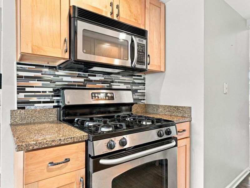 2568 Scioto View Lane, Unit G, Columbus, OH 43221 Photo 8