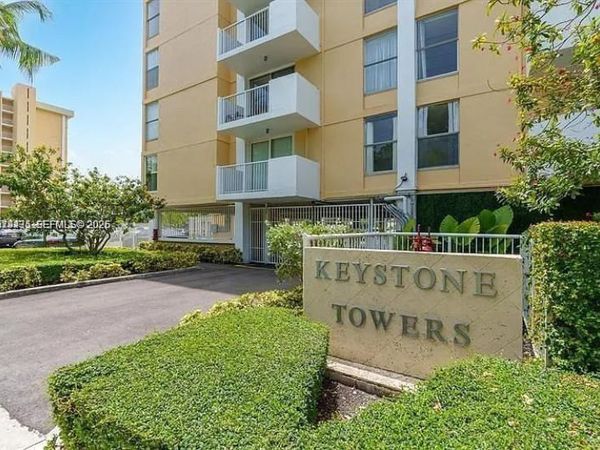 2000 NE 135th St , Unit 609, North Miami, FL 33181