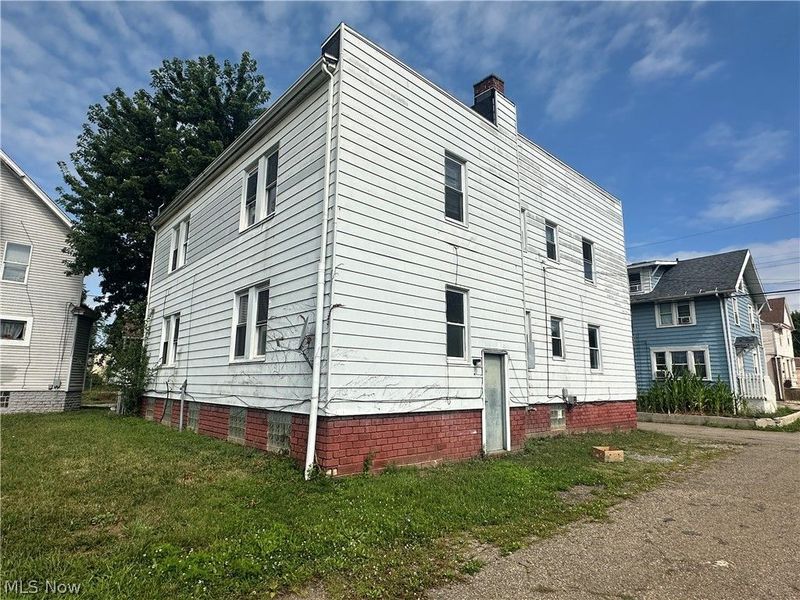 820 Richard Place NW, Canton, OH 44703 Photo 4