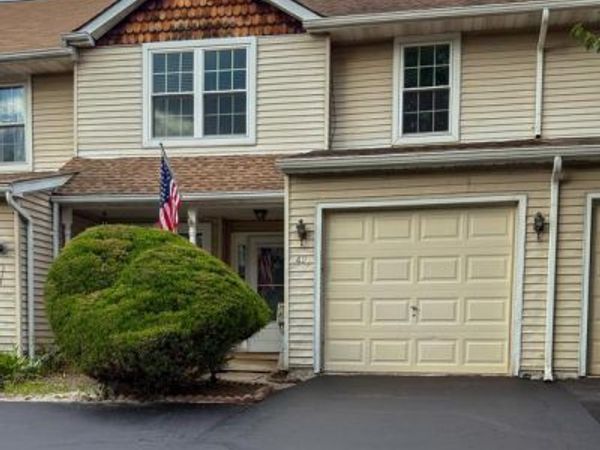 49 COTTONWOOD DRIVE, SOUTHAMPTON, PA 18966