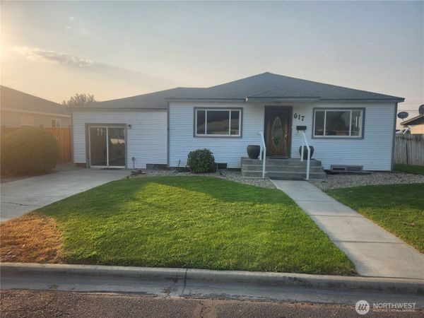 617 SE G ST , Quincy, WA 98848