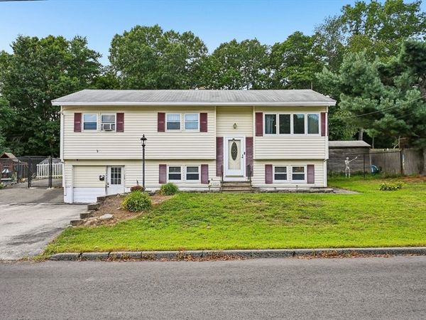 12 Barnard Rd, Lawrence, MA 01843