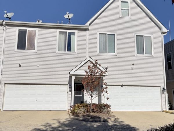 1675 Town Center Street , Unit 1675, Aurora, IL 60504