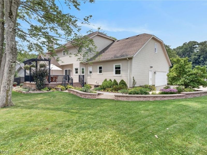 8753 Treetop Trail, Broadview Heights, OH 44147 Photo 8