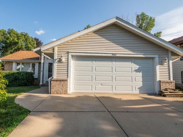 9601 W Darnel AVENUE, Milwaukee, WI 53224