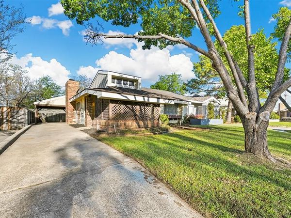 522 Hunters Glen Street, Lewisville, TX 75067