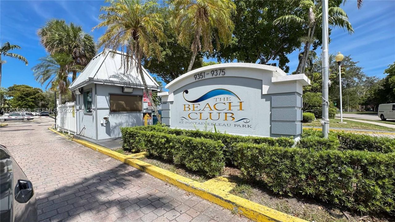 9357 Fontainebleau Blvd, Unit D309, Miami, FL 33172 Photo