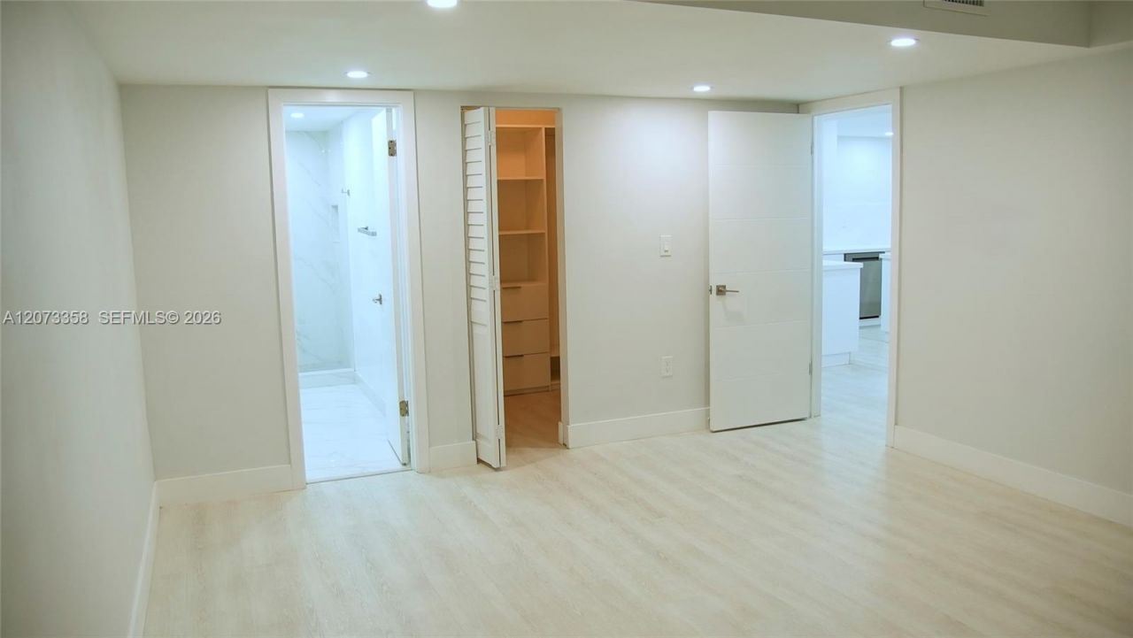 9357 Fontainebleau Blvd, Unit D309, Miami, FL 33172 Photo