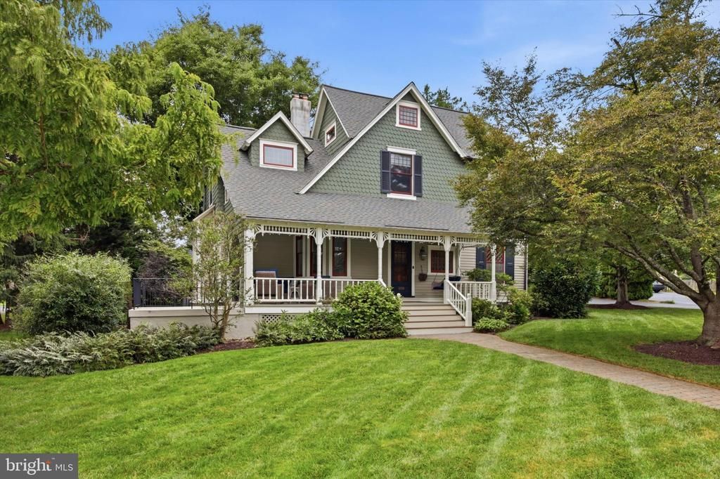 206 WARREN AVENUE , BERWYN, PA 19312