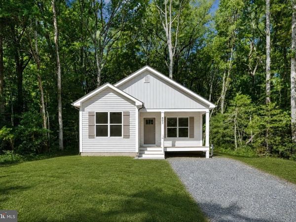 803 ALBROUGH BLVD, COLONIAL BEACH, VA 22443