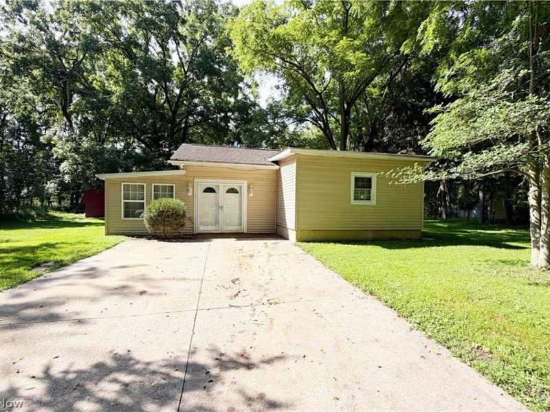 35930 Highland Drive, Eastlake, OH 44095 Photo 1