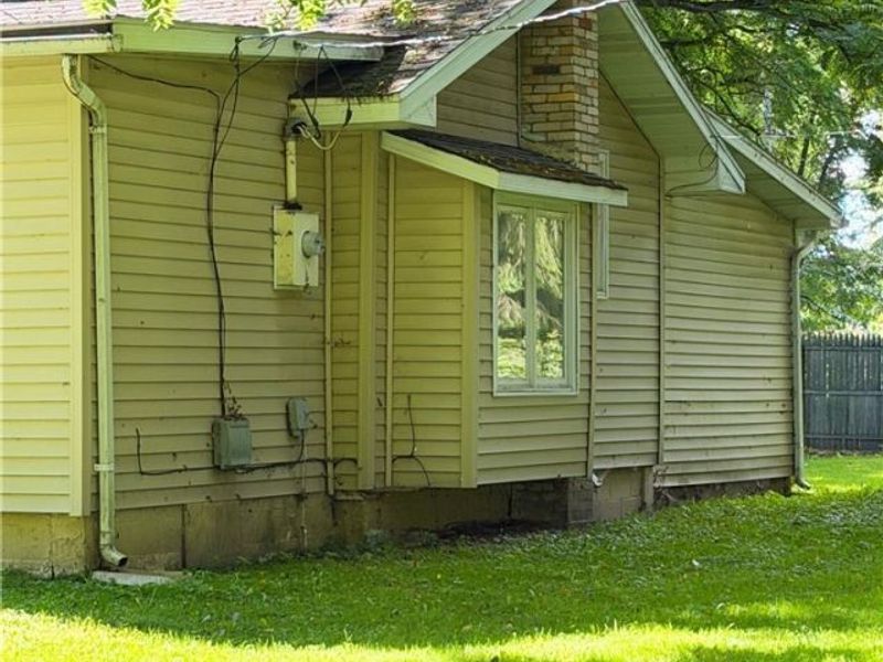 35930 Highland Drive, Eastlake, OH 44095 Photo 2