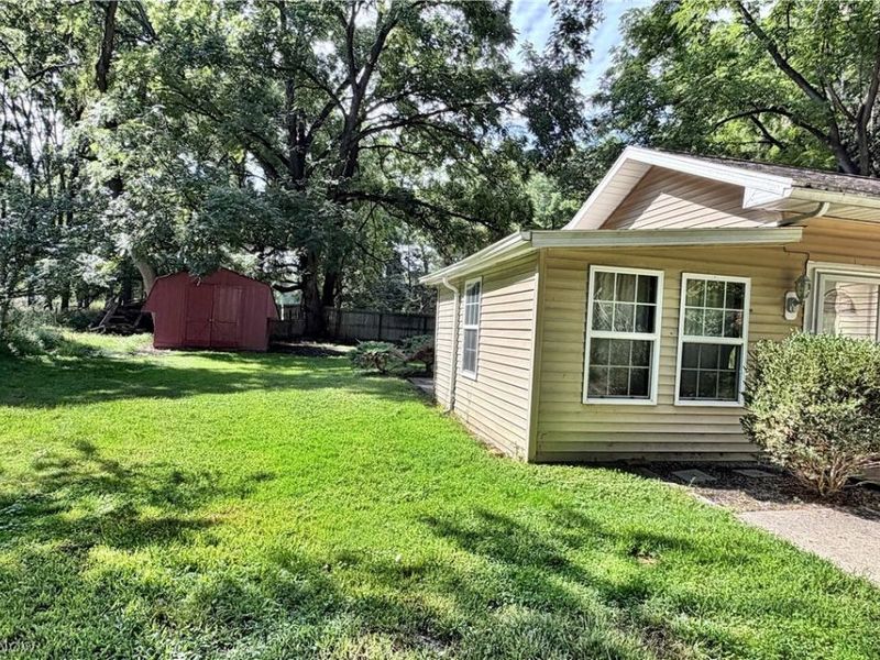35930 Highland Drive, Eastlake, OH 44095 Photo 3