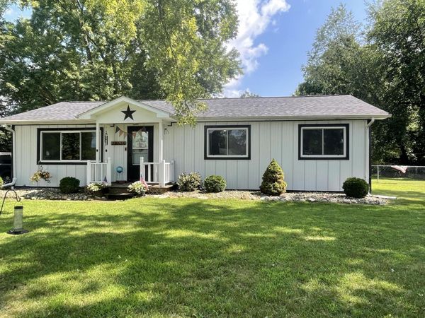 28624 Wilson Drive, Dowagiac, MI 49047