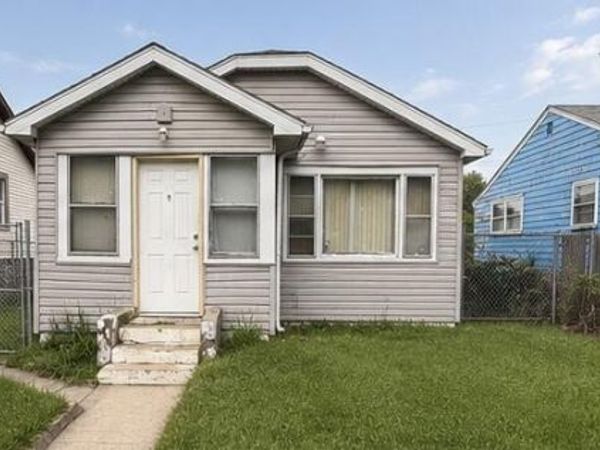 1084 E 36th Avenue , Gary, IN 46409