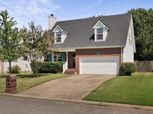 1273 Dalmally Dr, Murfreesboro, TN 37128