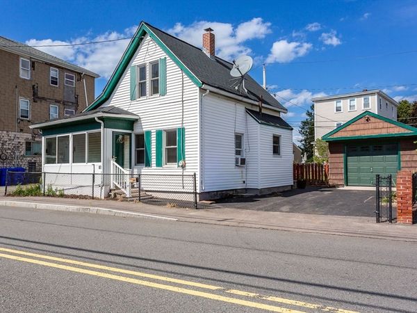 68 Winter St, Taunton, MA 02780