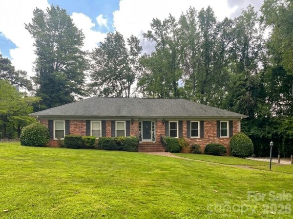 174 New Market Road, Tryon, NC 28782