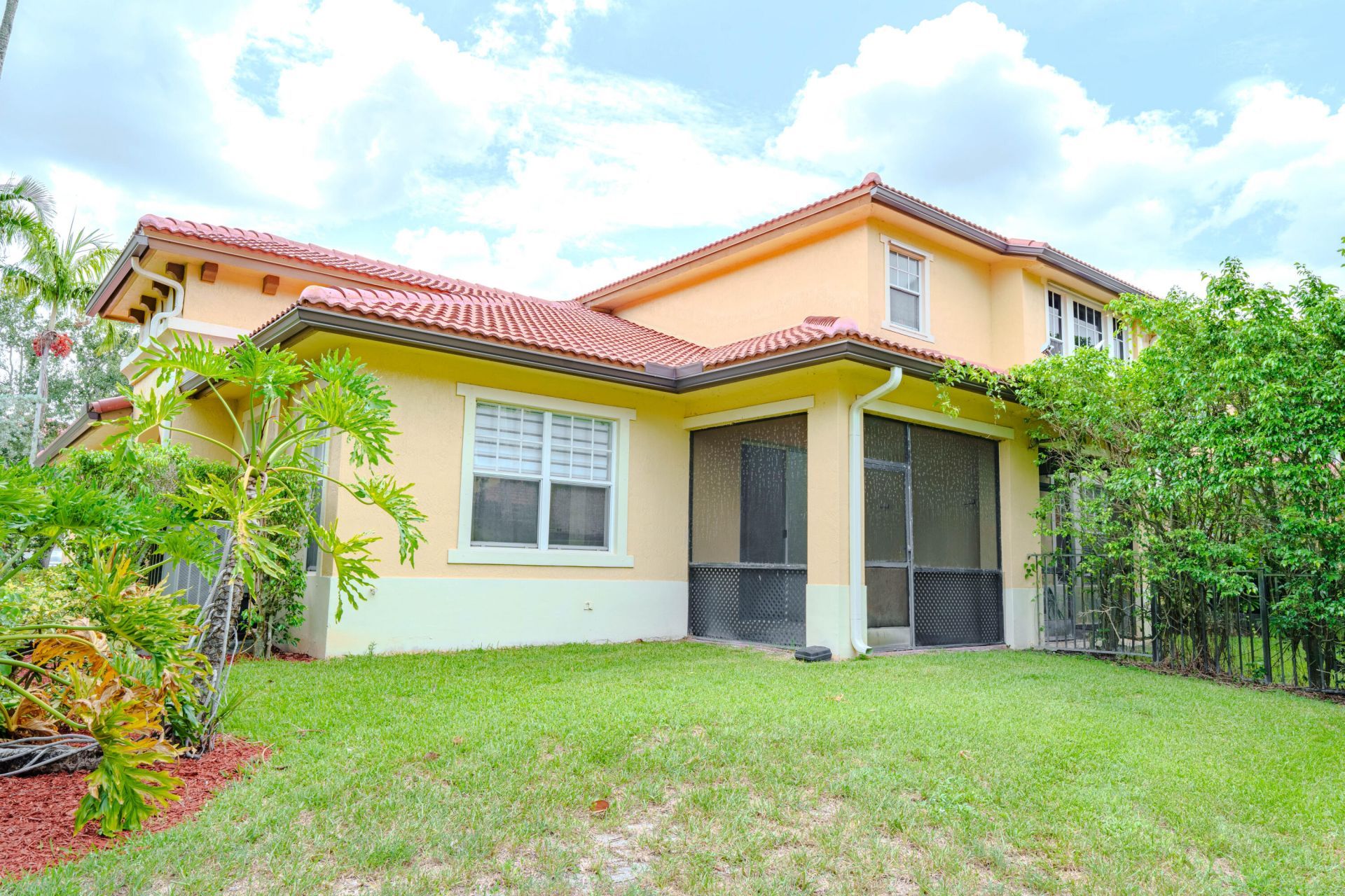 5733 NW 119th Drive, Coral Springs, FL 33076 Photo