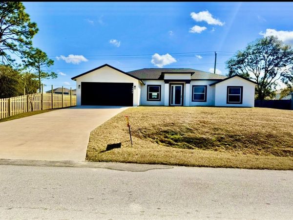 1260 Larkspur Street SE, Palm Bay, FL 32909