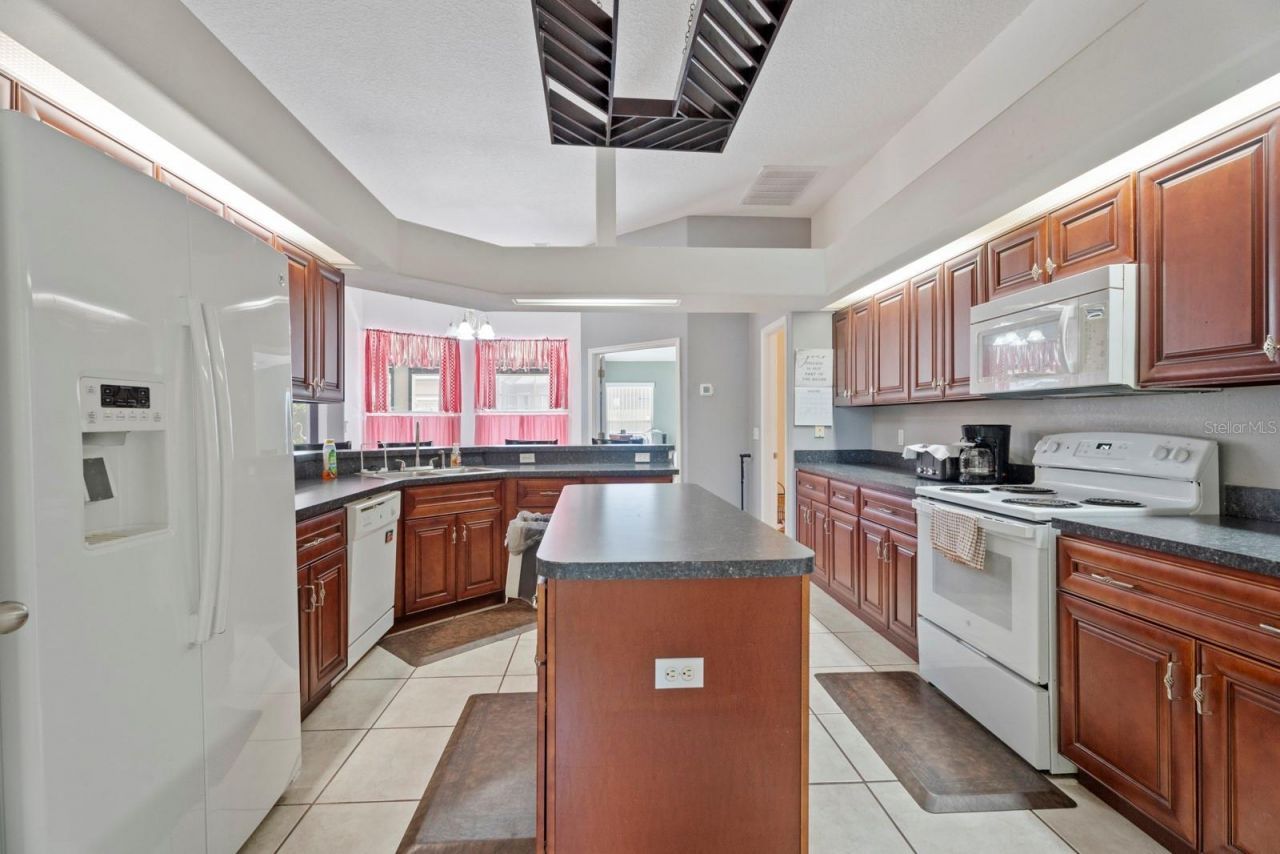 2856 Middleton Circle , Kissimmee, FL 34743 Photo