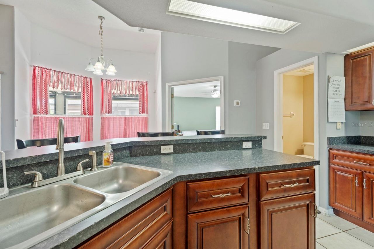 2856 Middleton Circle , Kissimmee, FL 34743 Photo