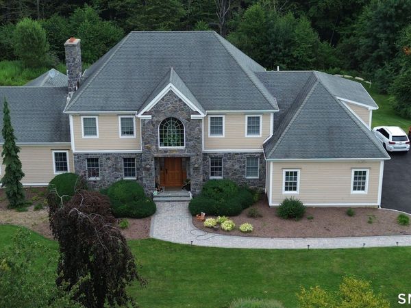 Mustang, Monroe, CT 06468