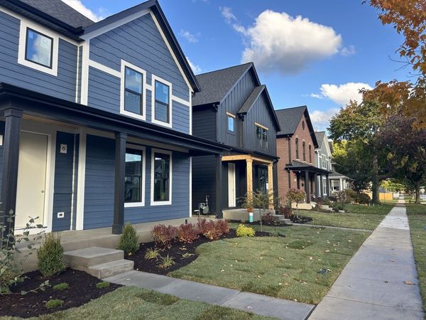 4 E Slade Street , Palatine, IL 60067