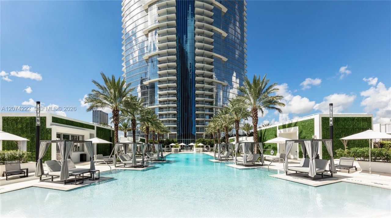 851 NE 1st Ave , Unit 1506, Miami, FL 33132 Photo