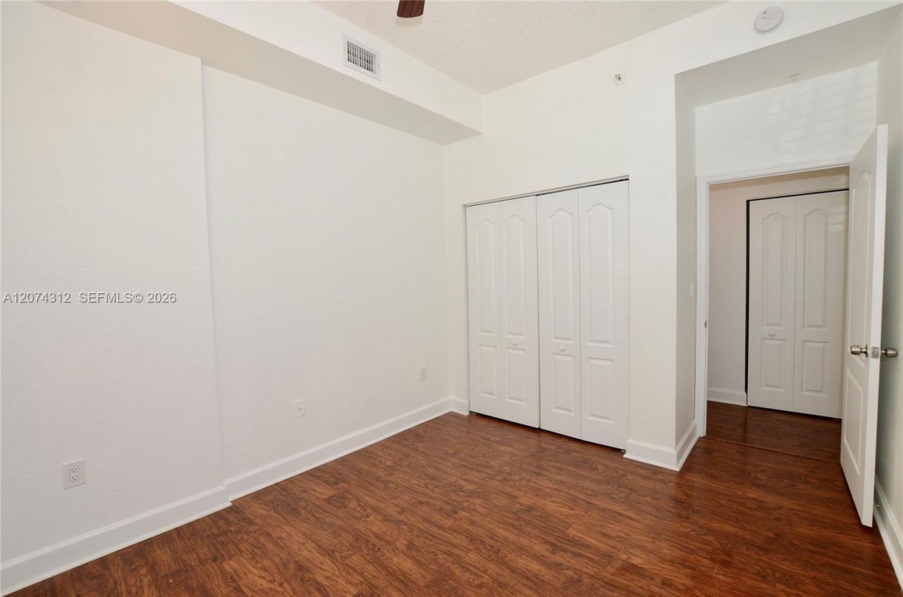 6001 SW 70th St , Unit 137, South Miami, FL 33143 Photo
