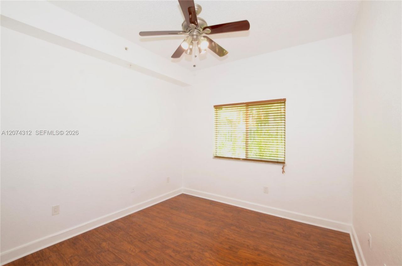 6001 SW 70th St , Unit 137, South Miami, FL 33143 Photo