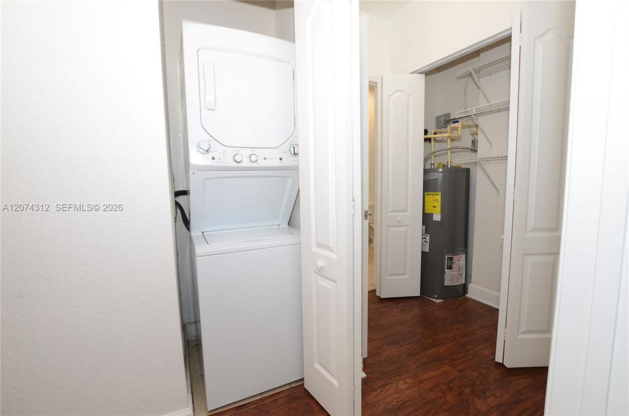 6001 SW 70th St , Unit 137, South Miami, FL 33143 Photo