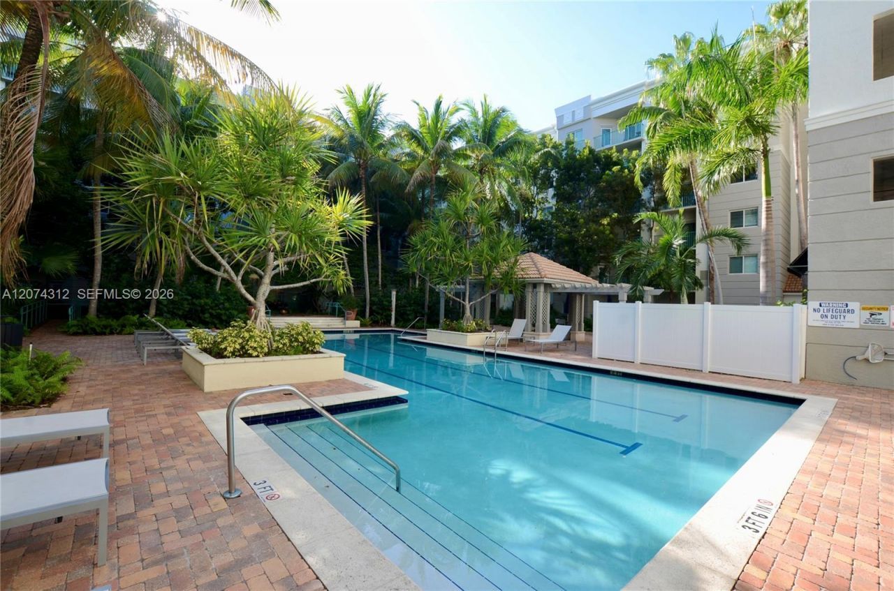 6001 SW 70th St , Unit 137, South Miami, FL 33143 Photo