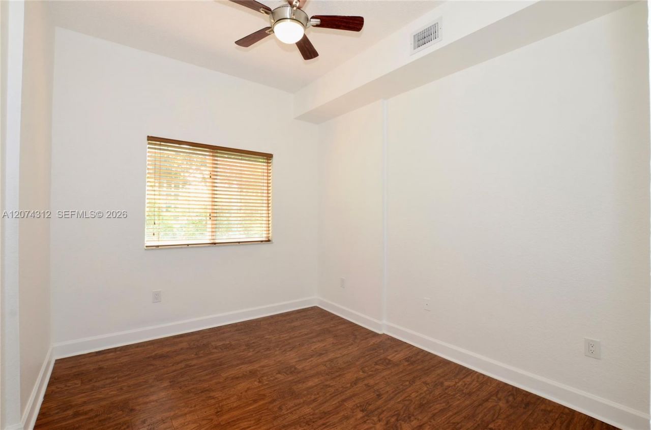 6001 SW 70th St , Unit 137, South Miami, FL 33143 Photo