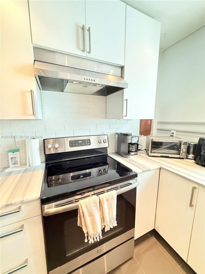 645 NE 77th St , Unit 12, Miami, FL 33138 Photo