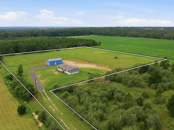 4366 Cooper Lane, Holt, FL 32564