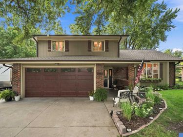 2405 Grant Street, Beatrice, NE 68310