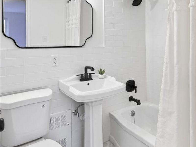 19101 Van Aken Boulevard, Unit 421, Shaker Heights, OH 44122 Photo 20