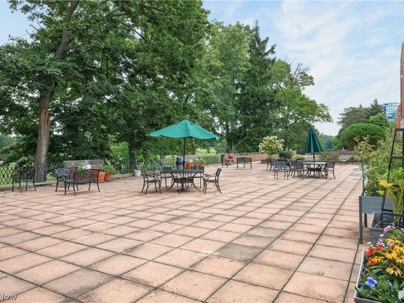 19101 Van Aken Boulevard, Unit 421, Shaker Heights, OH 44122 Photo 34