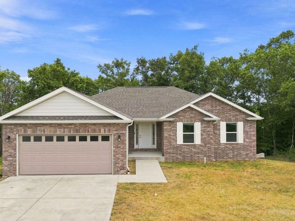 1295 Morningside Falls Boulevard , Blue Eye, MO 65611