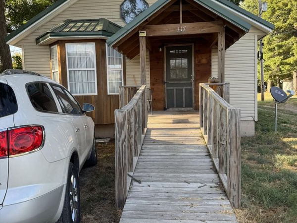 317 W Main Street , Wheaton, MO 64874