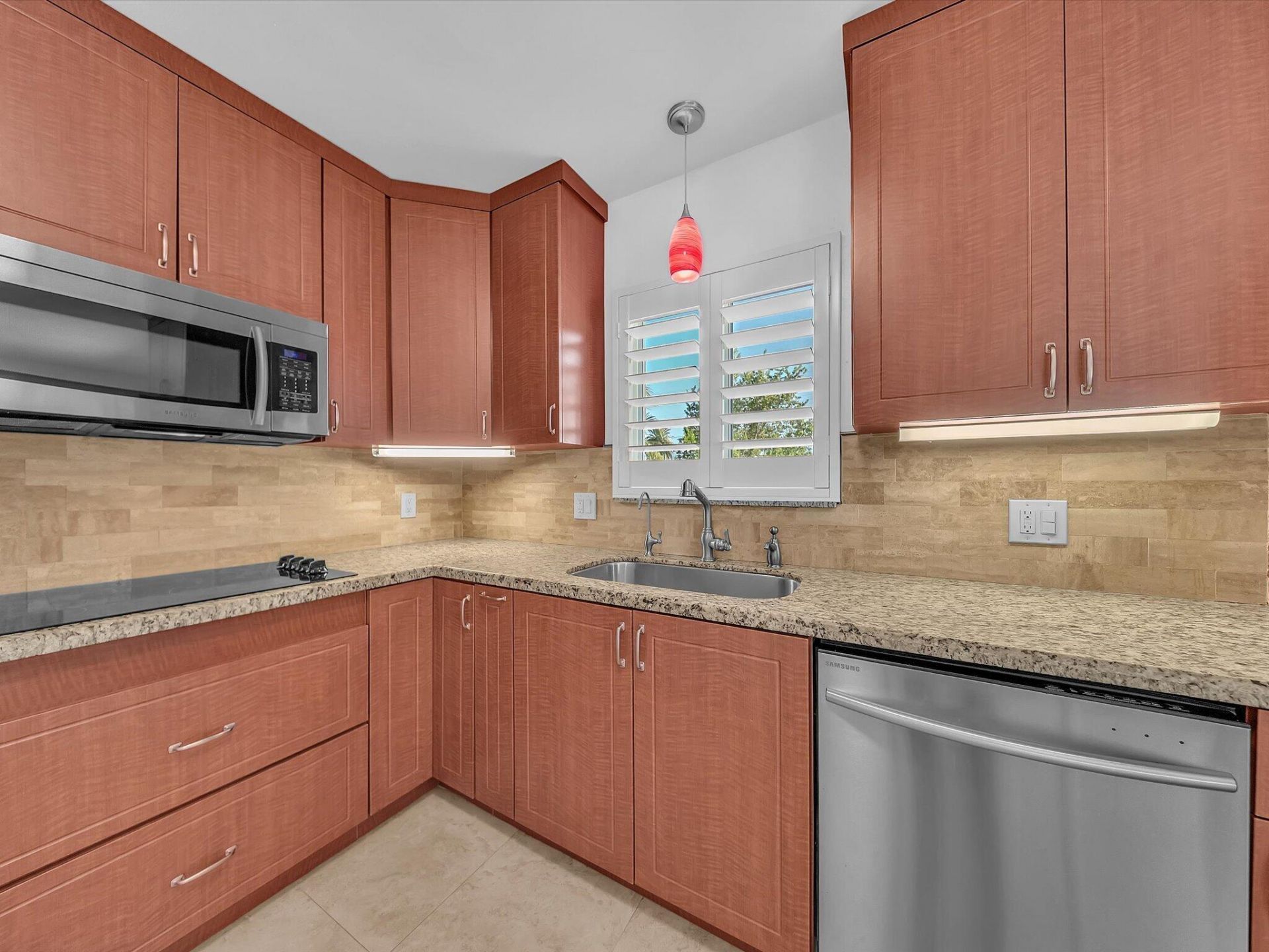 310 SE 8th Court, Pompano Beach, FL 33060 Photo