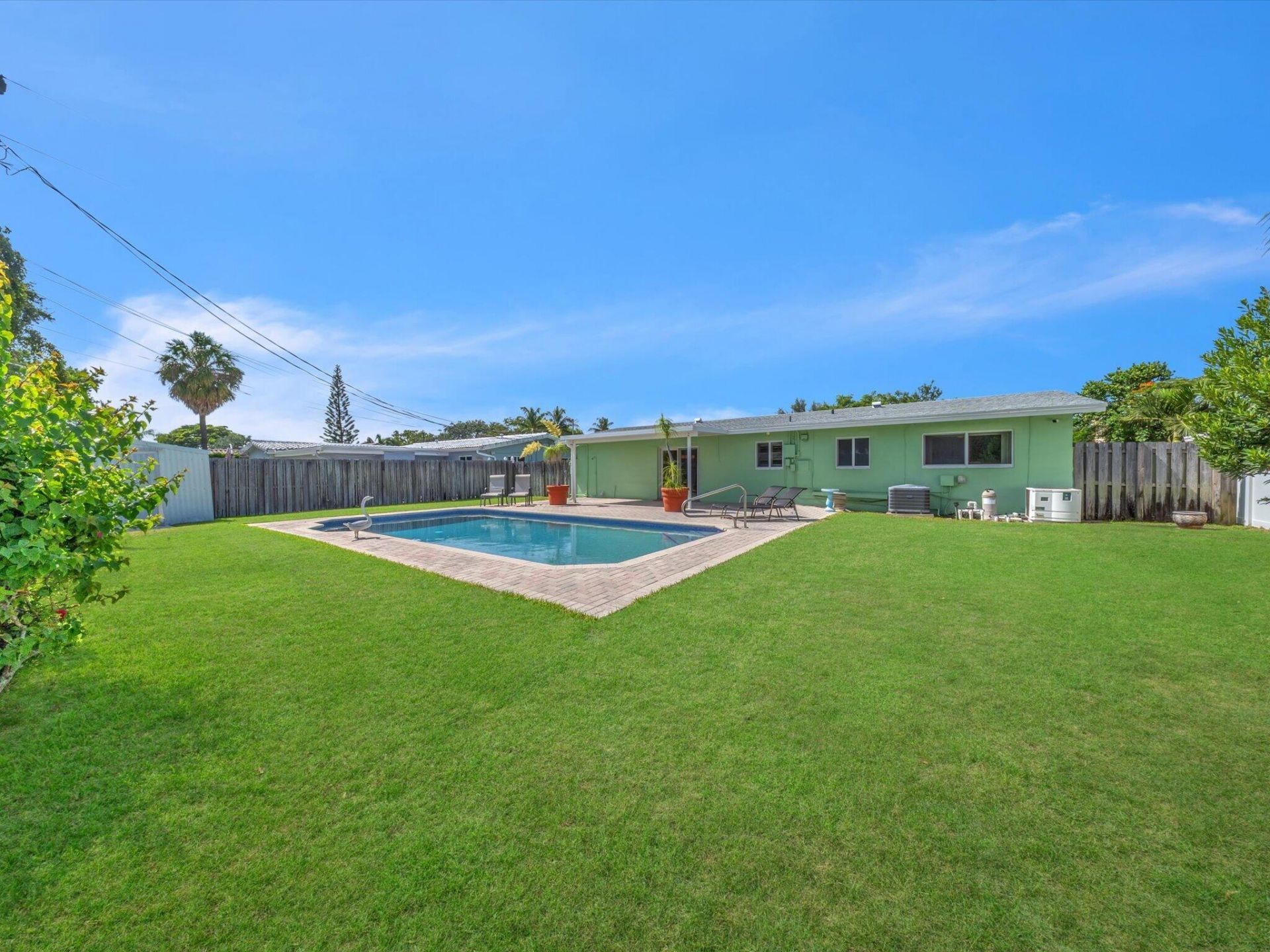 310 SE 8th Court, Pompano Beach, FL 33060 Photo