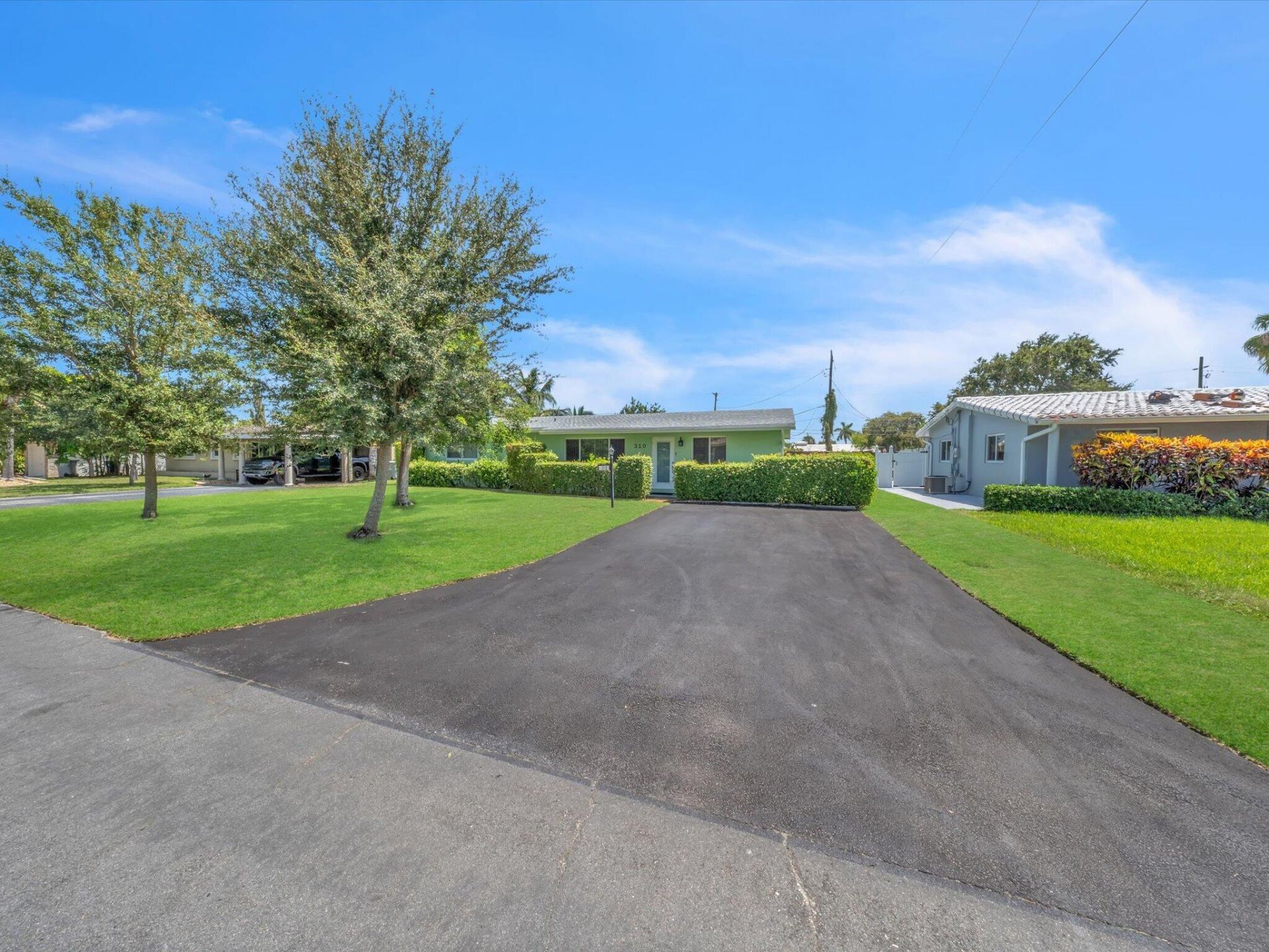310 SE 8th Court, Pompano Beach, FL 33060 Photo