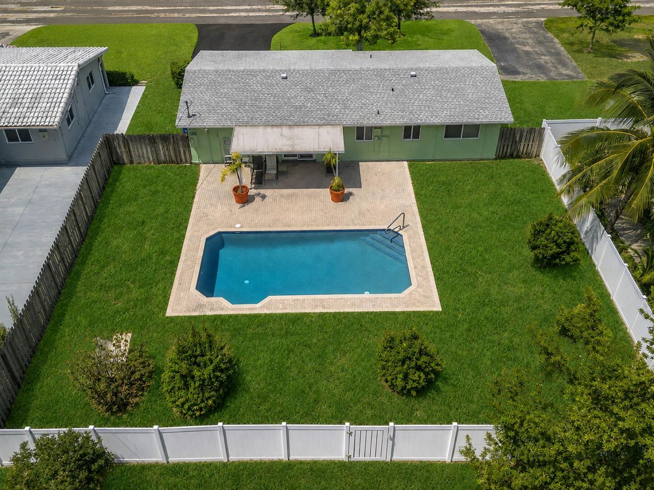 310 SE 8th Court, Pompano Beach, FL 33060 Photo