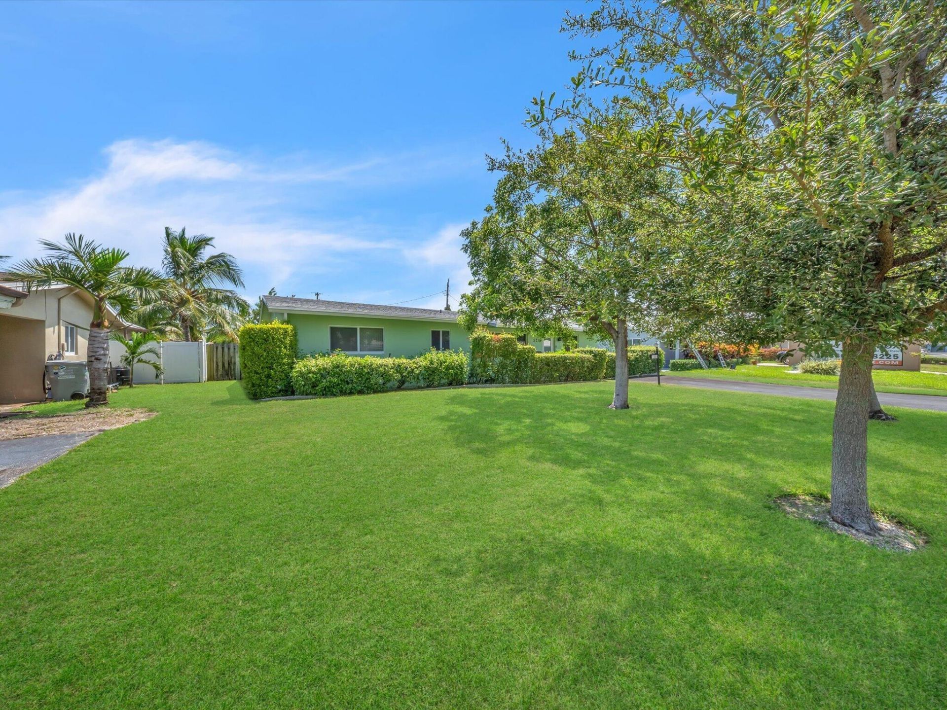 310 SE 8th Court, Pompano Beach, FL 33060 Photo