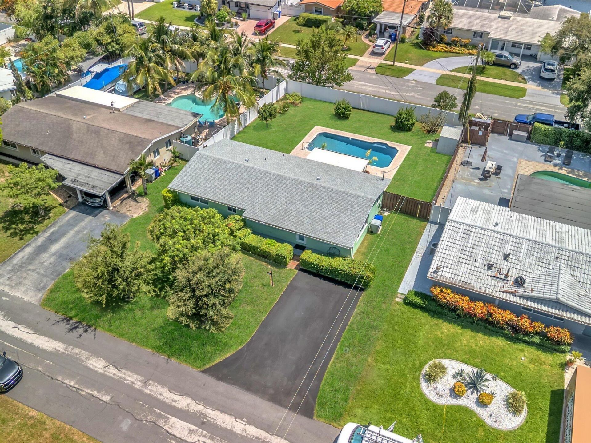 310 SE 8th Court, Pompano Beach, FL 33060 Photo