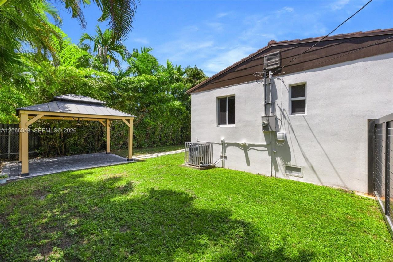 3210 SW 19th Ter, Miami, FL 33145 Photo